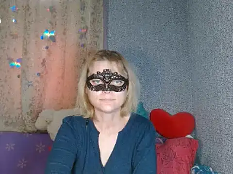 Miss Nona online show from 10-23-25, 11:42