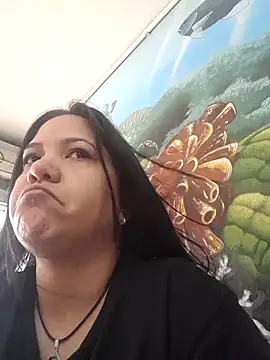 Snapshot of luna_520 chatting on 09-13-25, 06:29 luna 520 online show from 09-13-25, 06:29