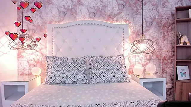 ScarletMore online show from 02-15-26, 01:09