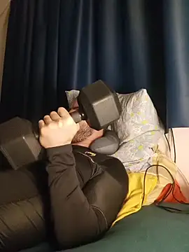 Snapshot of EyesNeverLies chatting on 10-30-25, 07:36 EyesNeverLies online show from 10-30-25, 07:36