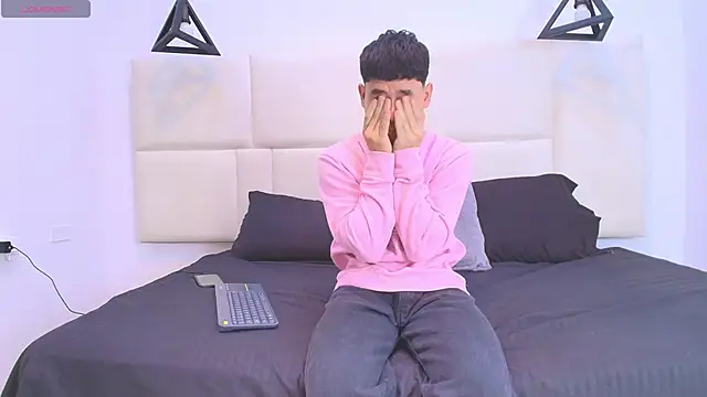 aron twink66 online show from 09-25-25, 02:32