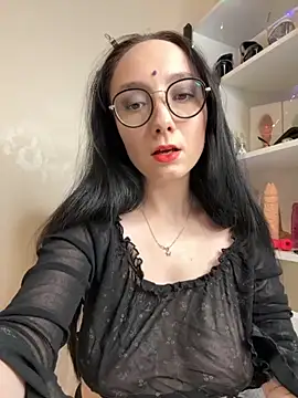 Snapshot of Jinhee_Tiny chatting on 10-07-25, 07:27 Jinhee Tiny online show from 10-07-25, 07:27