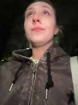 FroggyAnna online show from 10-29-25, 03:58