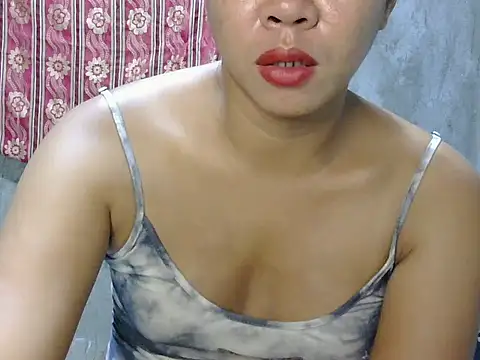 Snapshot of honeyLushess chatting on 09-25-25, 09:02 honeyLushess online show from 09-25-25, 09:02