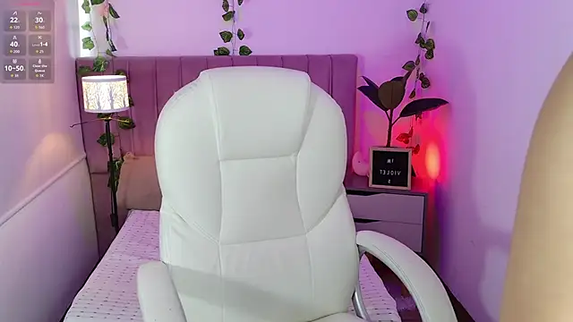 Snapshot of VioletBlacke_ chatting on 11-06-25, 03:02 VioletBlacke online show from 11-06-25, 03:02