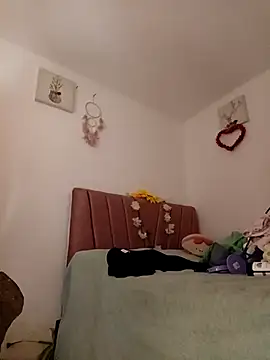 Liahdiaz  online show from 09-22-25, 04:03