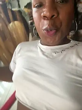 LicyEvans1 online show from 02-12-26, 09:10