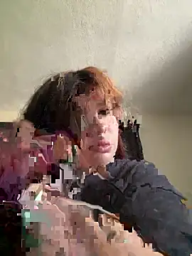 Snapshot of juicygoth chatting on 09-19-25, 04:07 juicygoth online show from 09-19-25, 04:07