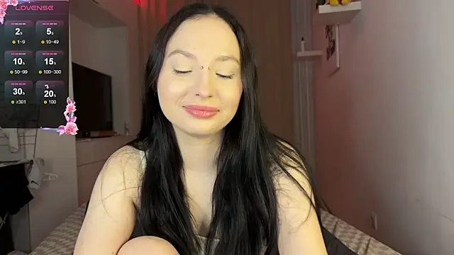 Snapshot of june_mooon chatting on 11-15-25, 05:31 june mooon online show from 11-15-25, 05:31