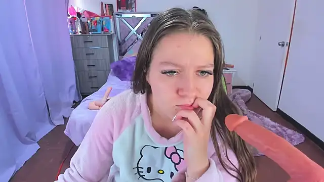 Luna Analya online show from 11-27-25, 05:26