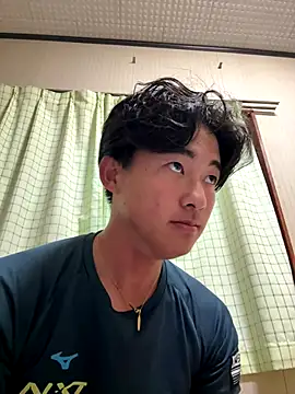 Snapshot of shoma2003 chatting on 09-26-25, 01:48 shoma2003 online show from 09-26-25, 01:48