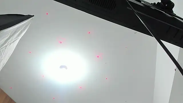 Rihanna hotx online show from 10-22-25, 03:07