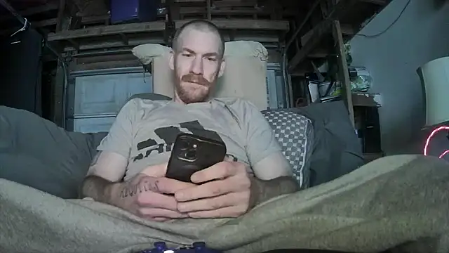 Tiggitytomociti online show from 02-15-26, 11:52