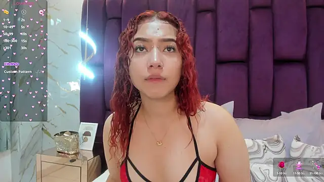 Snapshot of megannherrera chatting on 09-16-25, 12:06 megannherrera online show from 09-16-25, 12:06