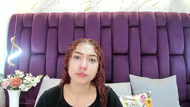 Snapshot of megannherrera chatting on 10-09-25, 12:03 megannherrera online show from 10-09-25, 12:03