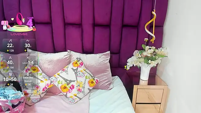 megannherrera online show from 12-22-25, 12:24