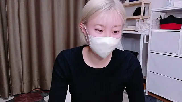 Nana  ch online show from 02-14-26, 03:42