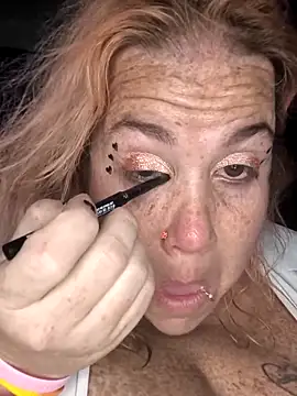 Snapshot of Courdles chatting on 11-02-25, 07:00 Courdles online show from 11-02-25, 07:00