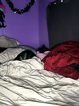 Snapshot of Courdles chatting on 11-03-25, 09:32 Courdles online show from 11-03-25, 09:32