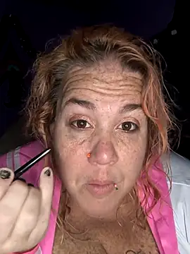 Snapshot of Courdles chatting on 11-09-25, 09:29 Courdles online show from 11-09-25, 09:29