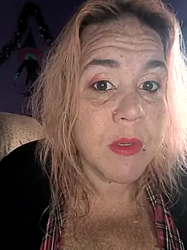 Snapshot of Courdles chatting on 11-09-25, 09:35 Courdles online show from 11-09-25, 09:35