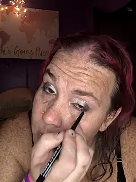 Snapshot of Courdles chatting on 11-19-25, 04:40 Courdles online show from 11-19-25, 04:40