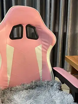 Snapshot of Orianna69 chatting on 12-01-25, 02:38 Orianna69 online show from 12-01-25, 02:38