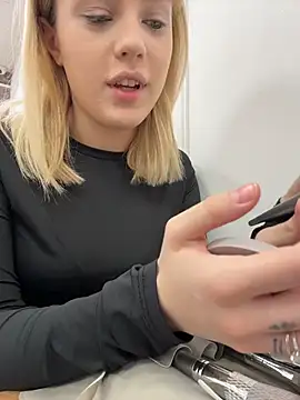 Snapshot of CaitlinSugar chatting on 11-10-25, 04:22 CaitlinSugar online show from 11-10-25, 04:22