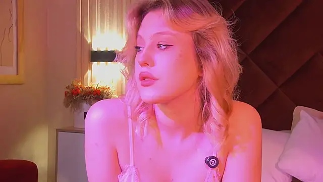 Snapshot of CaitlinSugar chatting on 11-20-25, 04:56 CaitlinSugar online show from 11-20-25, 04:56