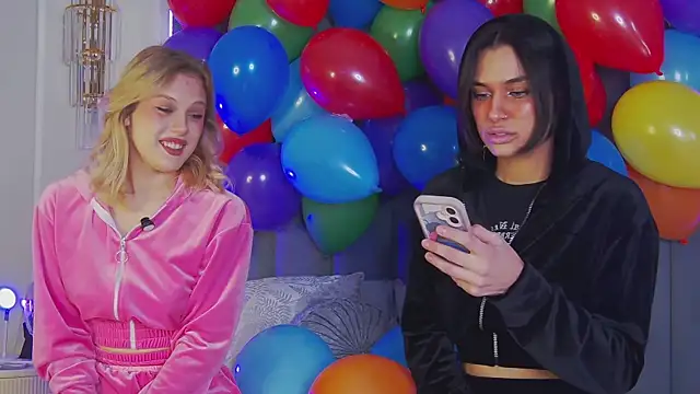 Snapshot of CaitlinSugar chatting on 11-22-25, 05:06 CaitlinSugar online show from 11-22-25, 05:06