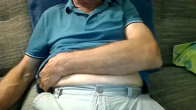 velikifant7 online show from 11-18-25, 05:17