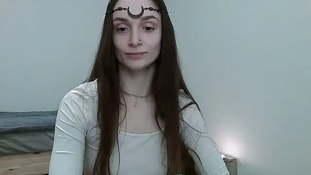   Leyla   online show from 11-29-25, 07:50