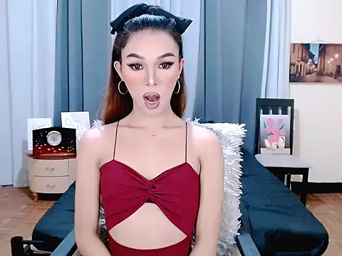 aelinhot online show from 10-18-25, 02:07