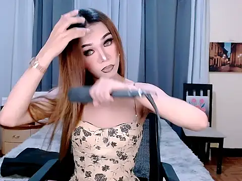 aelinhot online show from 10-20-25, 05:46