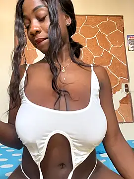 Snapshot of Astergray21 chatting on 12-21-25, 01:40 Astergray21 online show from 12-21-25, 01:40