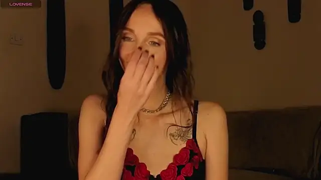 Snapshot of xSweetMissx chatting on 09-17-25, 09:38 xSweetMissx online show from 09-17-25, 09:38