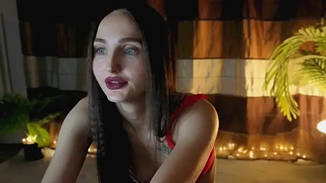 Snapshot of xSweetMissx chatting on 09-24-25, 10:02 xSweetMissx online show from 09-24-25, 10:02