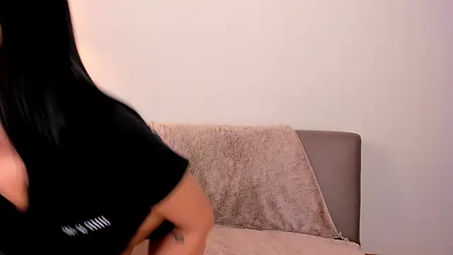 Snapshot of Tiffany_Nm chatting on 02-27-26, 08:20 Tiffany Nm online show from 02-27-26, 08:20