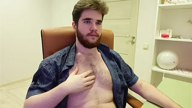 Mark Maxim online show from 11-18-25, 02:54