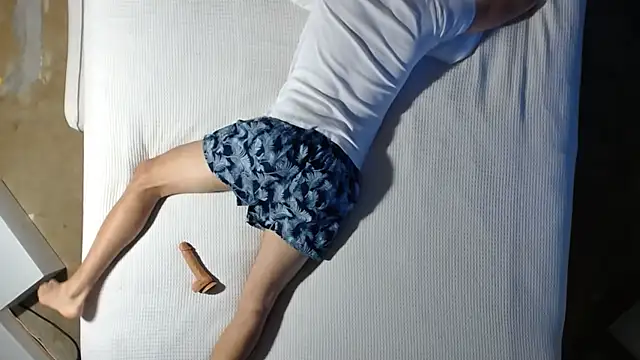 Just2Try online show from 11-22-25, 04:39