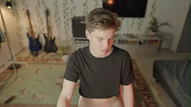 RusBradPitt online show from 01-09-26, 03:04