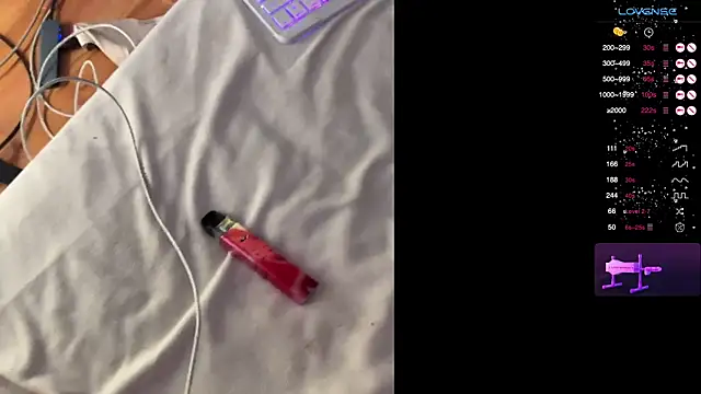 jennifersboooty online show from 10-21-25, 09:10