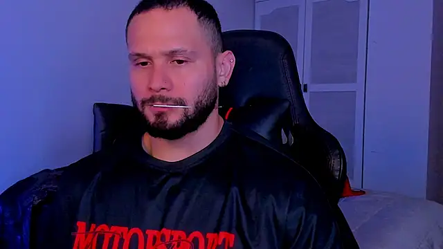 andrewcorey1 online show from 10-07-25, 04:26