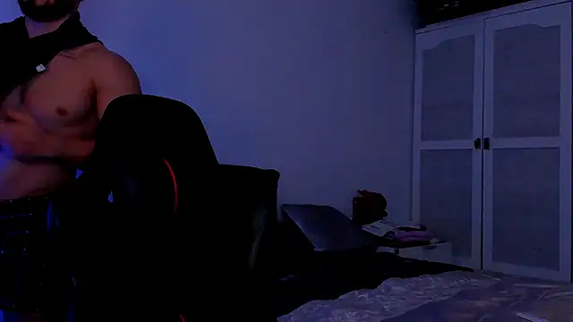 andrewcorey1 online show from 10-08-25, 05:38