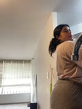 Tokio Sakura online show from 09-17-25, 04:41