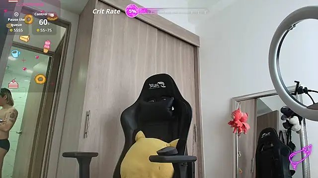 Snapshot of brunothompson3 chatting on 10-18-25, 04:30 brunothompson3 online show from 10-18-25, 04:30