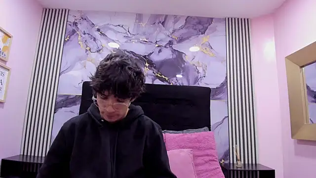 Desire Ecstasy online show from 11-18-25, 01:15