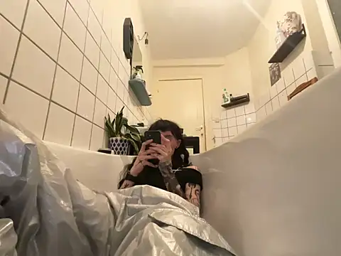 Snapshot of Styxlust chatting on 02-20-26, 08:42 Styxlust online show from 02-20-26, 08:42