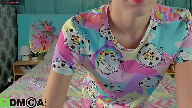 Snapshot of Aurora_Bennet chatting on 11-03-25, 12:35 Aurora Bennet online show from 11-03-25, 12:35