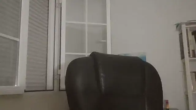 Snapshot of nataliacd chatting on 09-21-25, 06:53 nataliacd online show from 09-21-25, 06:53